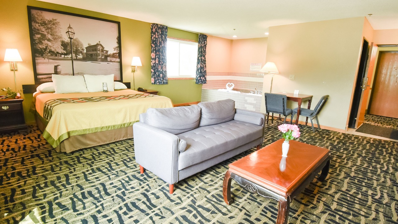 Photo of Livingroom in McLean