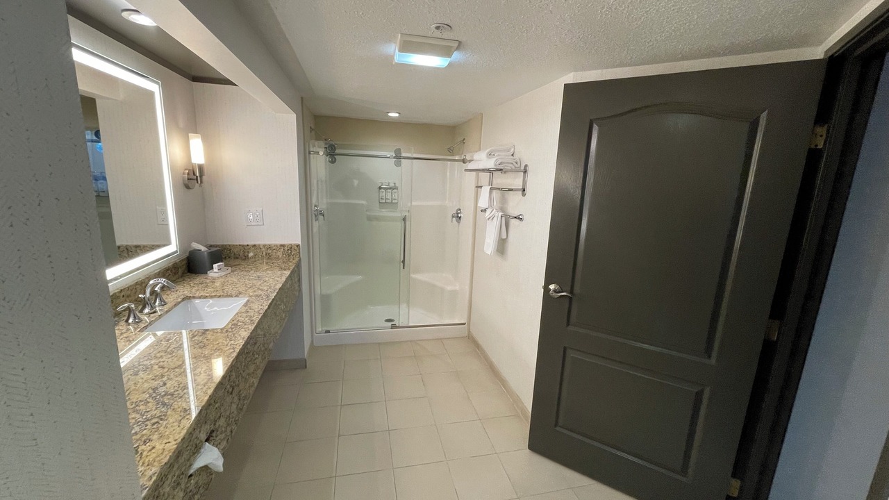 Photo of Bathroom in Elgin