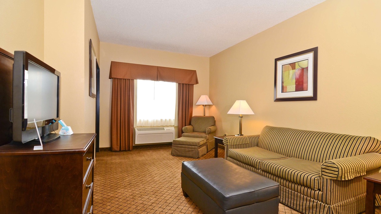 Photo of Bedroom in Macomb