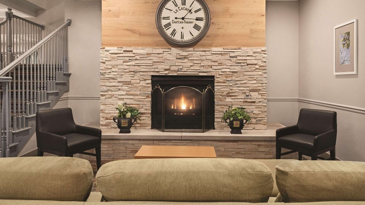 Photo of Livingroom in Schaumburg