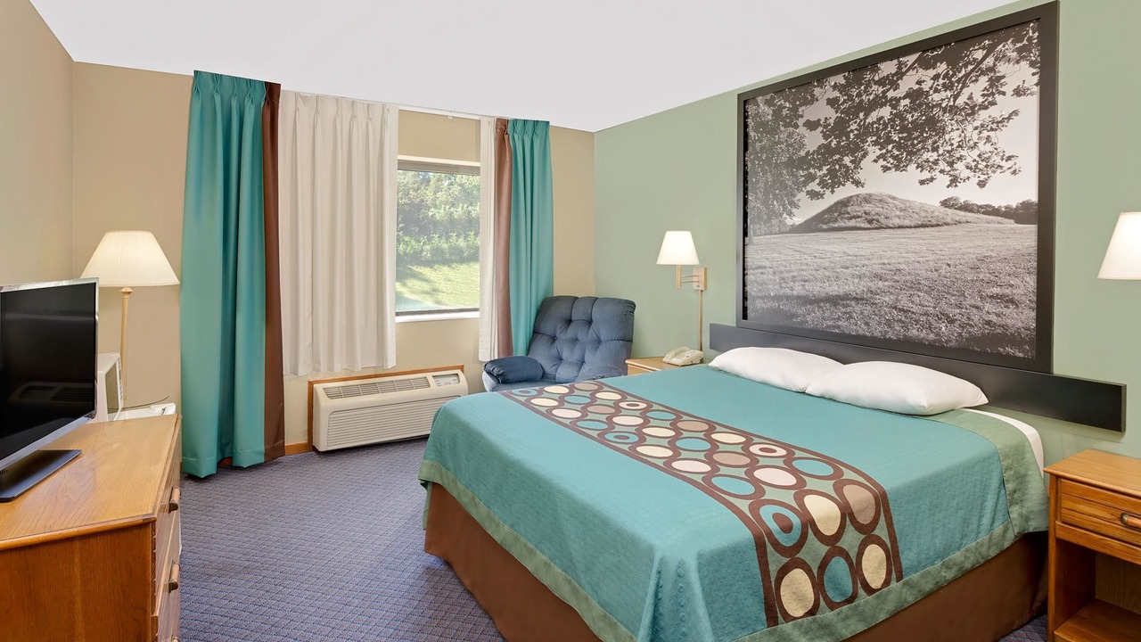 Photo of Bedroom in Macomb