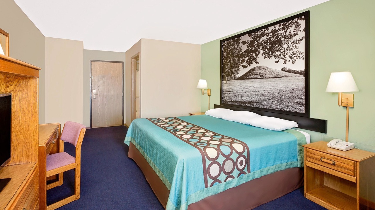 Photo of Bedroom in Macomb