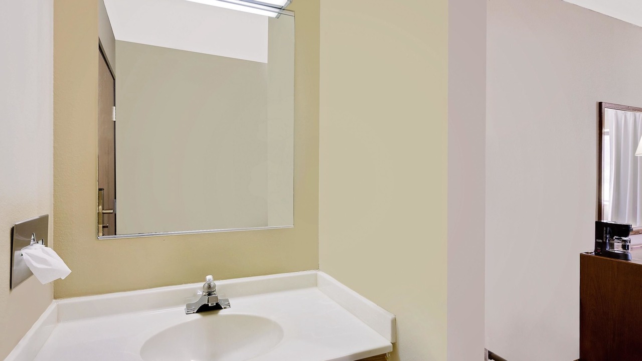 Photo of Bathroom in Macomb
