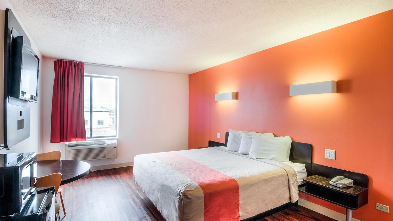 Photo of Bedroom in Lansing