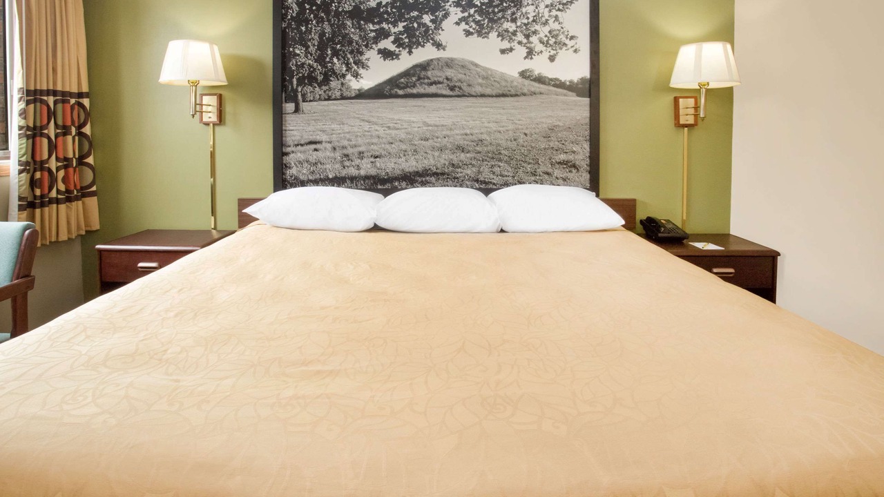 Photo of Bedroom in Normal