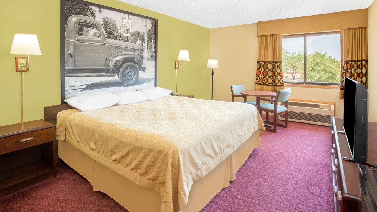 Photo of Bedroom in Normal