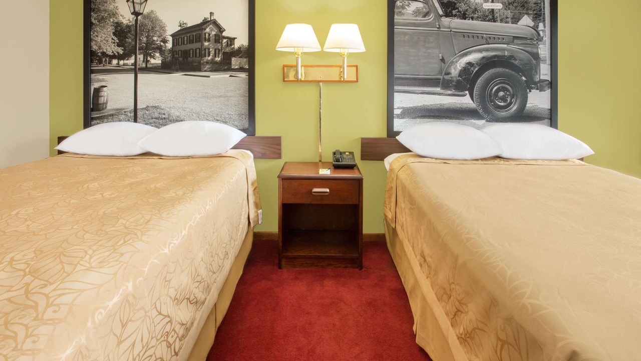 Photo of Bedroom in Normal