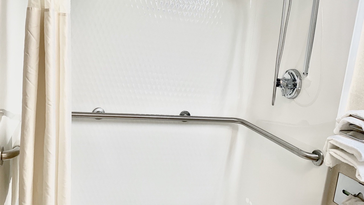 Photo of Bathroom in Macomb