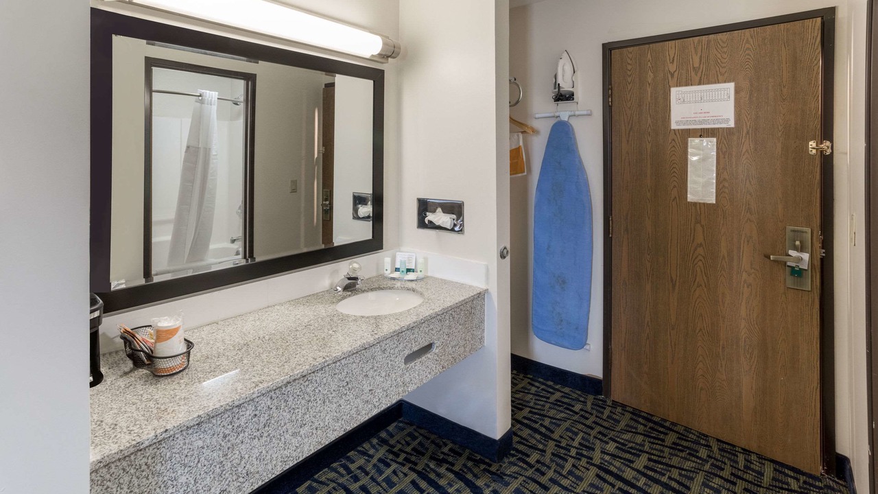 Photo of Bedroom in Rochelle