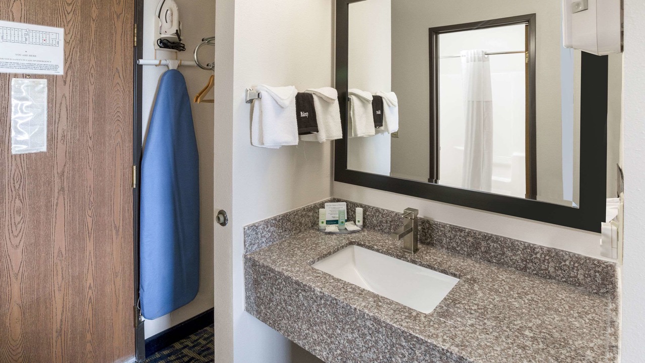 Photo of Bathroom in Rochelle