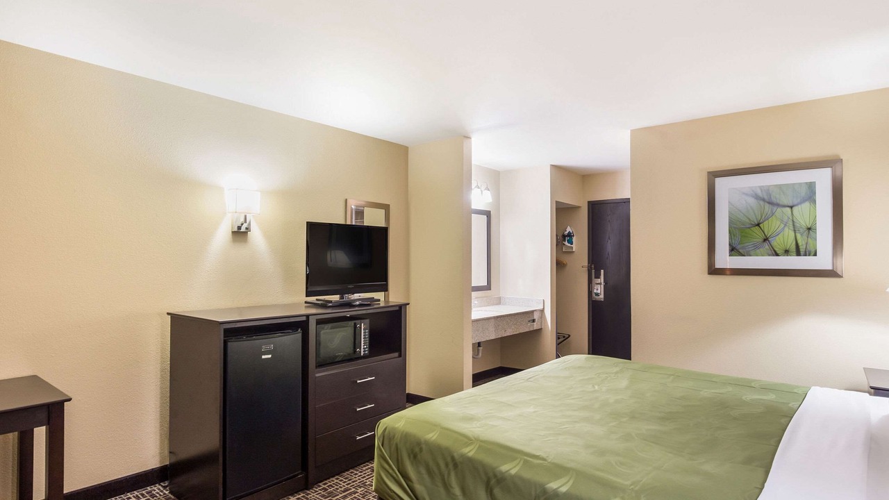 Photo of Bedroom in Caseyville