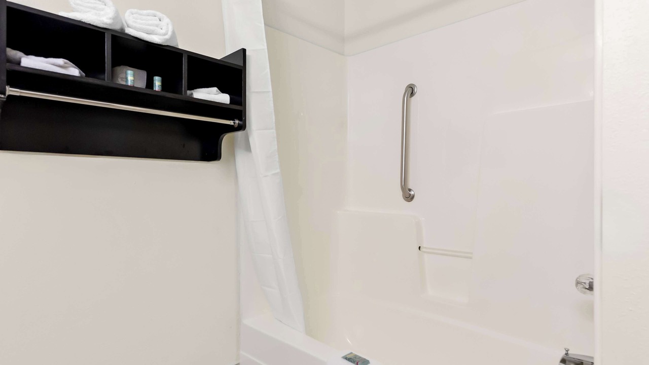 Photo of Bathroom in Carbondale