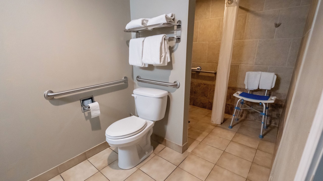 Photo of Bathroom in Effingham