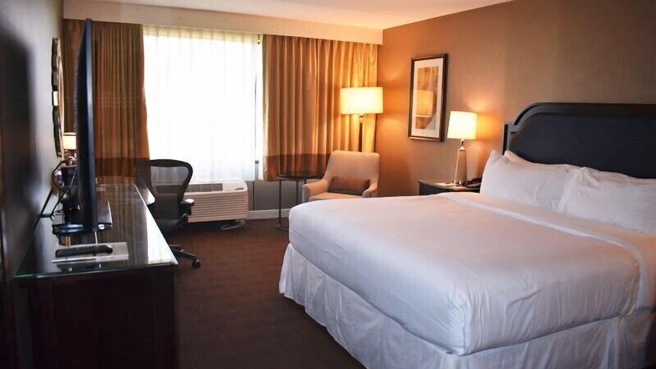 Photo of Bedroom in Lisle