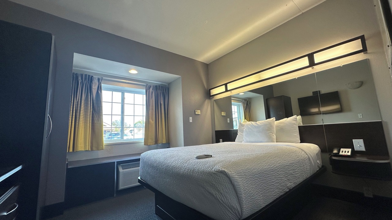Photo of Bedroom in Quincy