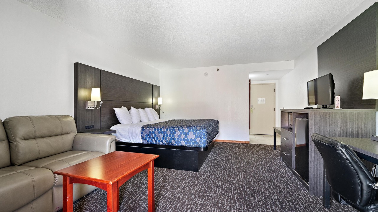 Photo of Bedroom in Westmont