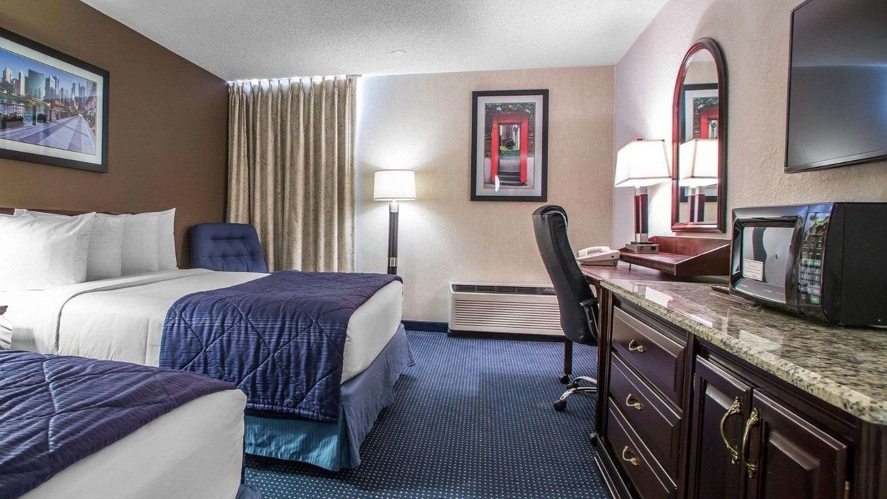 Photo of Bedroom in Schaumburg