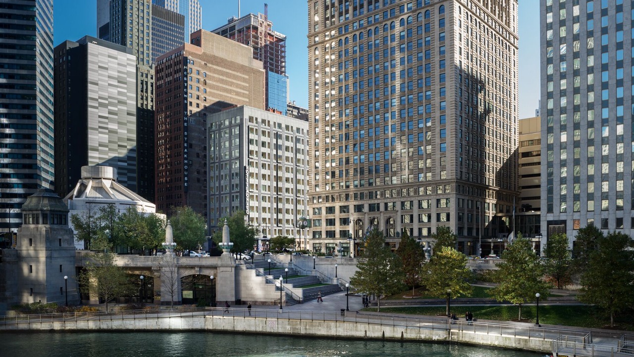 Photo of Outdoor in Downtown Chicago