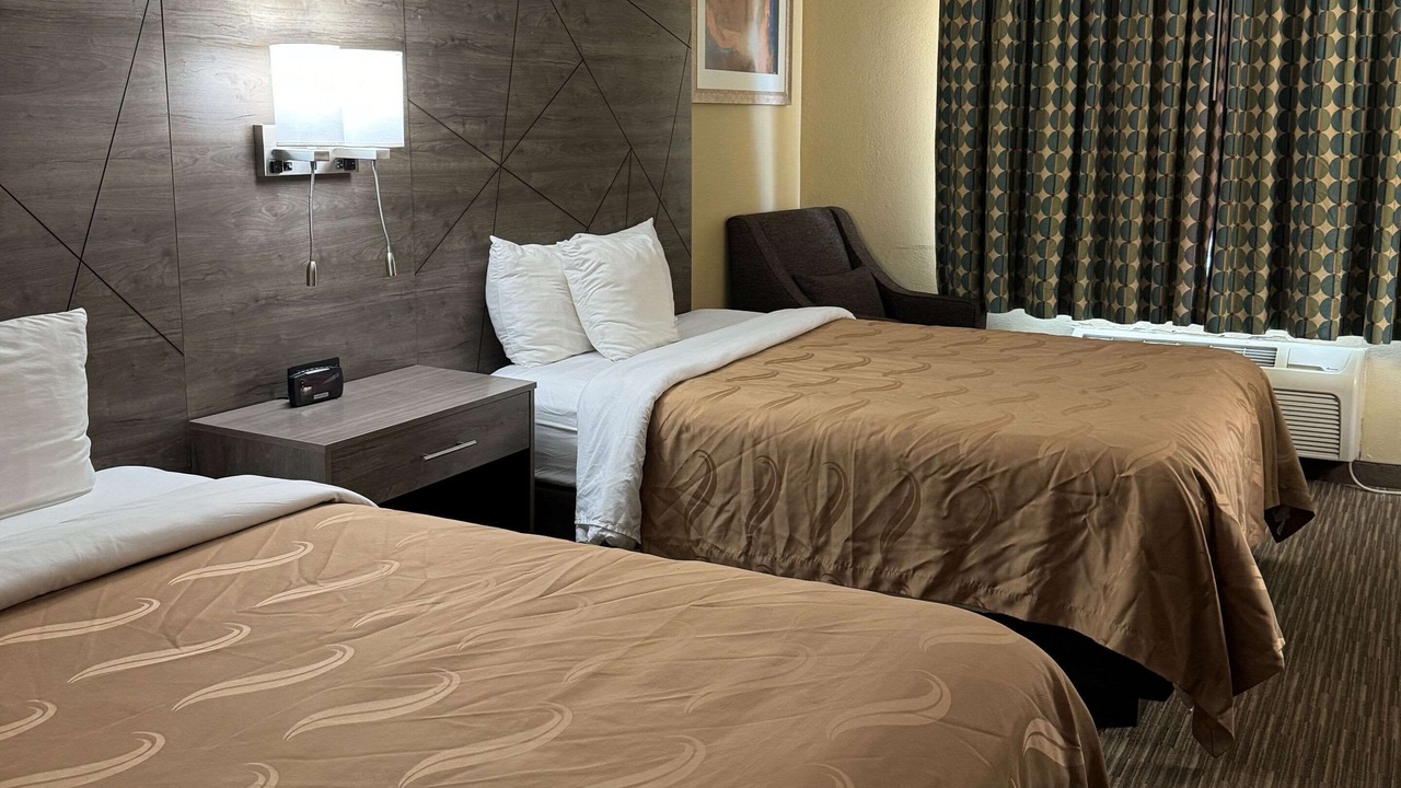 Photo of Bedroom in Forsyth