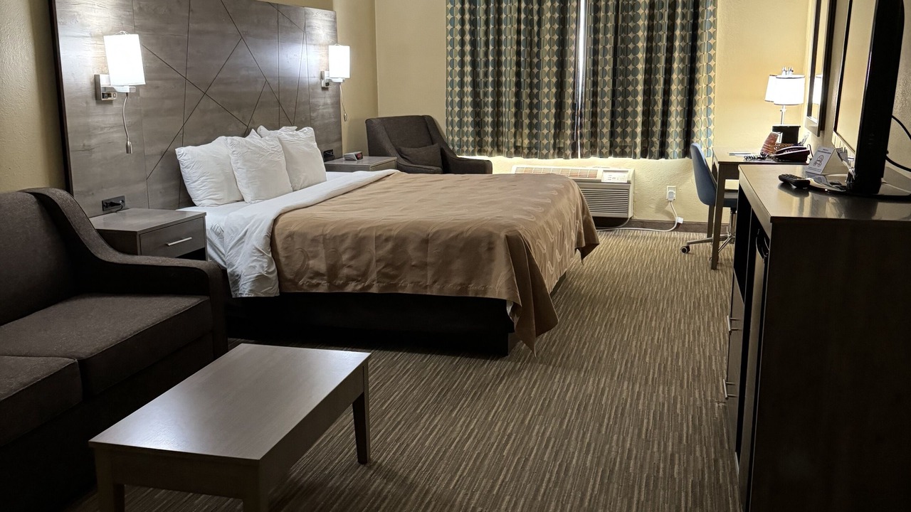 Photo of Bedroom in Forsyth