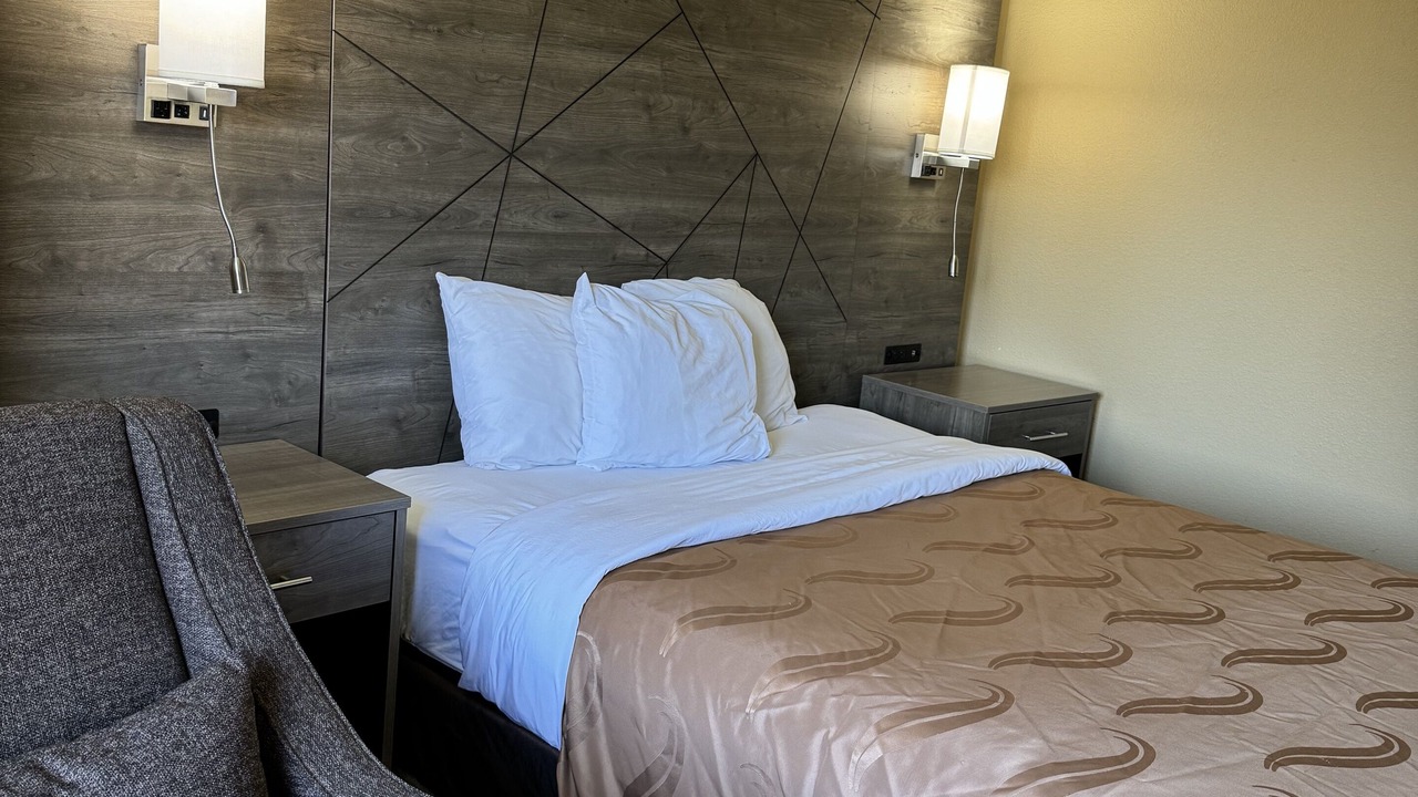 Photo of Bedroom in Forsyth