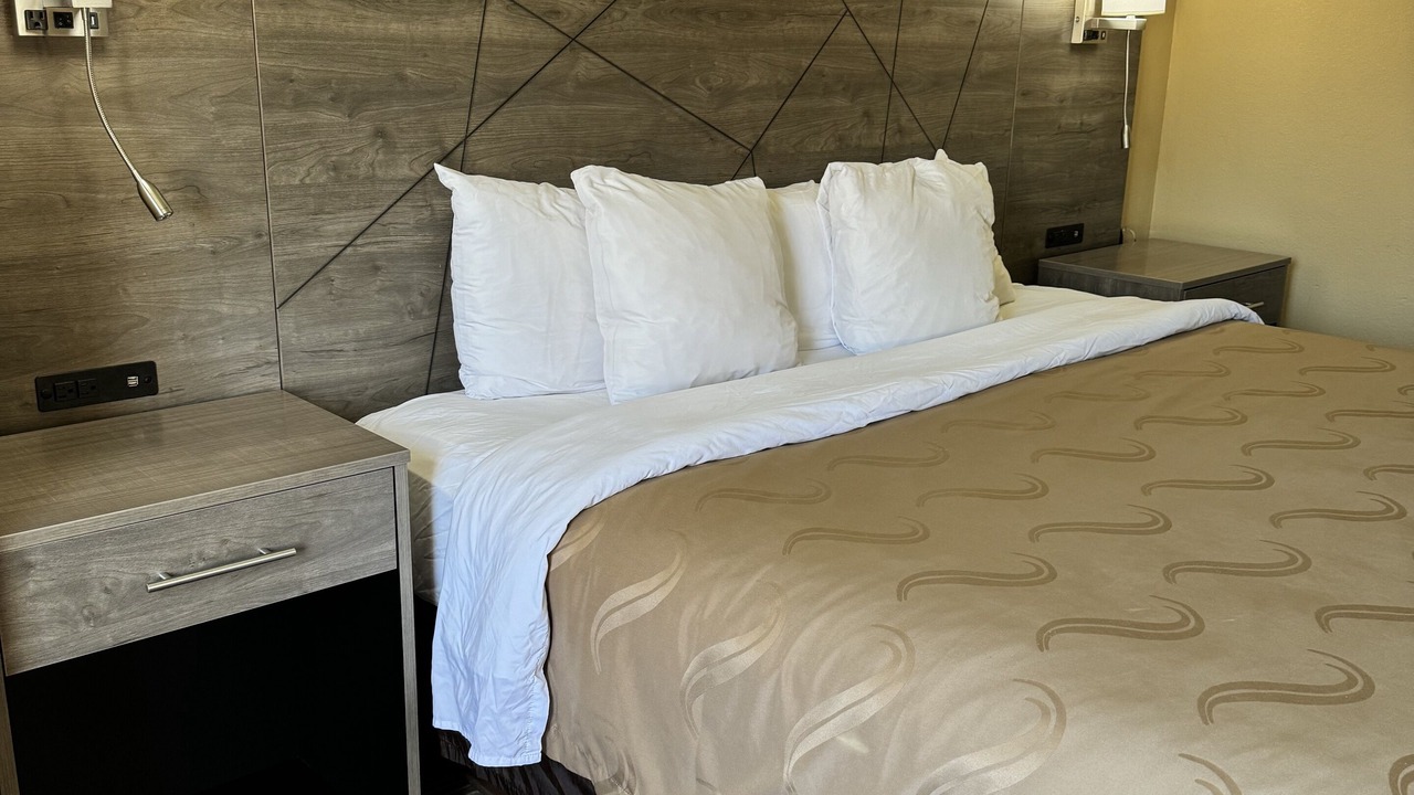 Photo of Bedroom in Forsyth