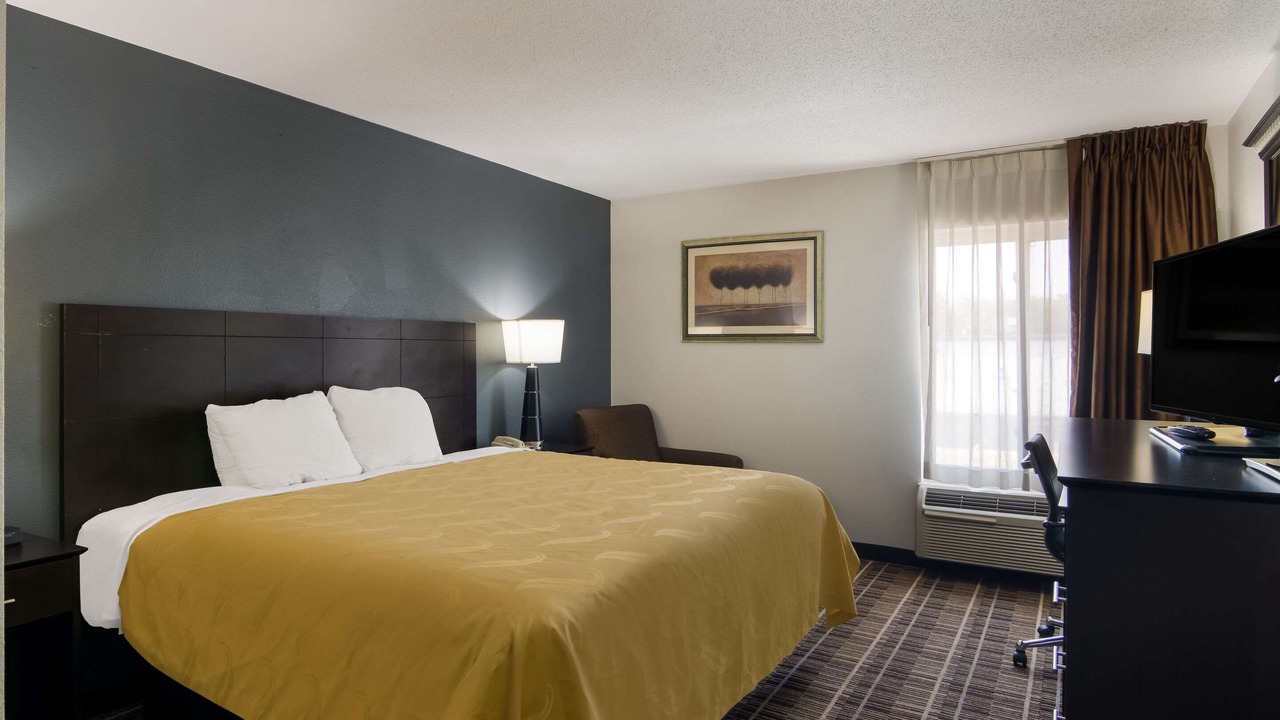 Photo of Bedroom in Fox Valley