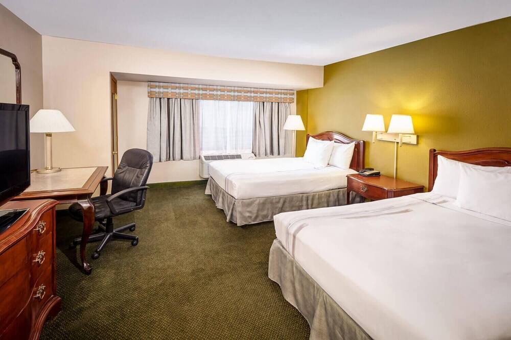 Photo of Bedroom in Indian Village