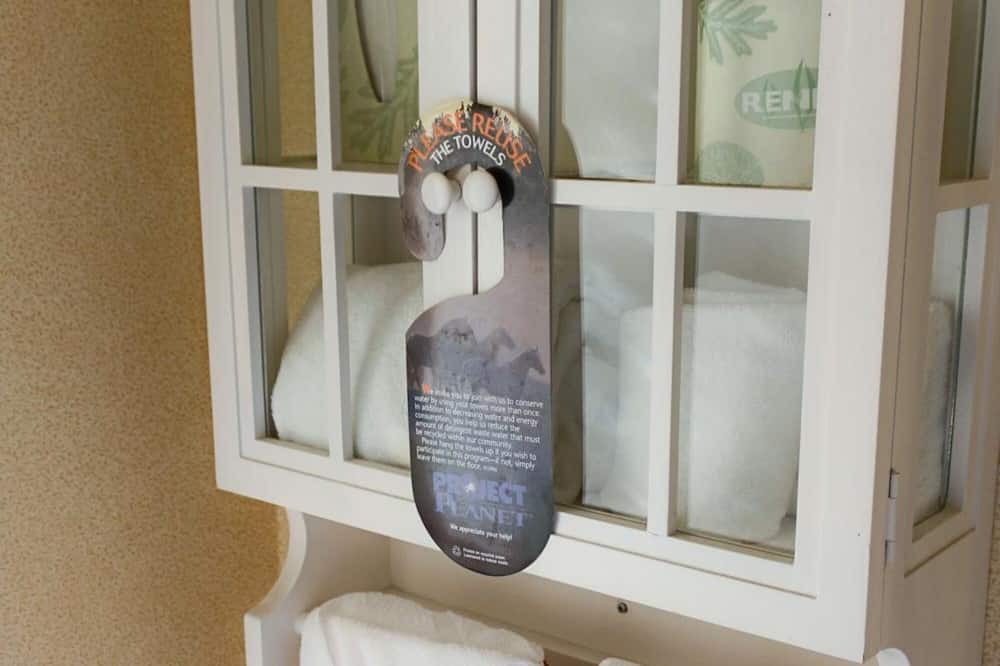 Photo of Bathroom in Lake View East
