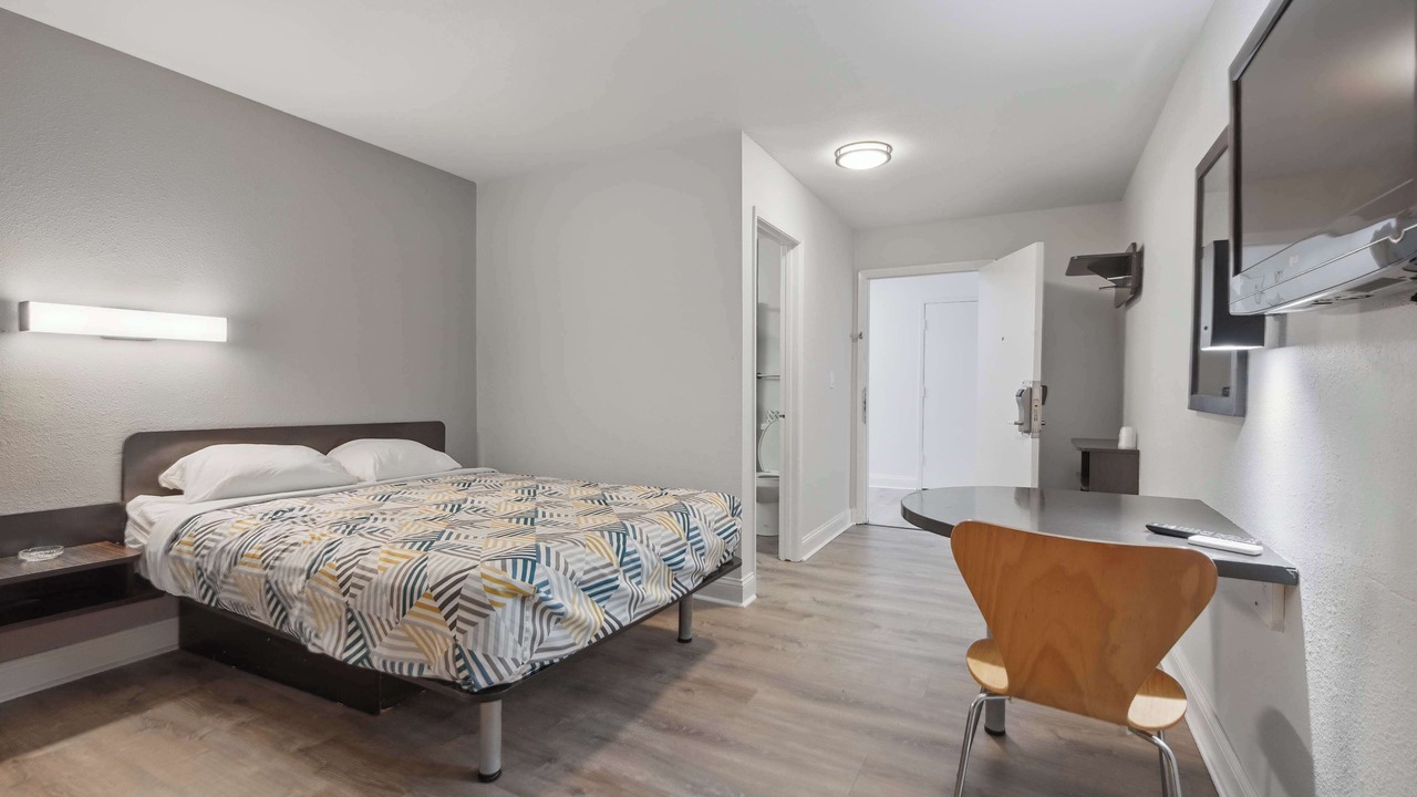 Photo of Bedroom in Normal