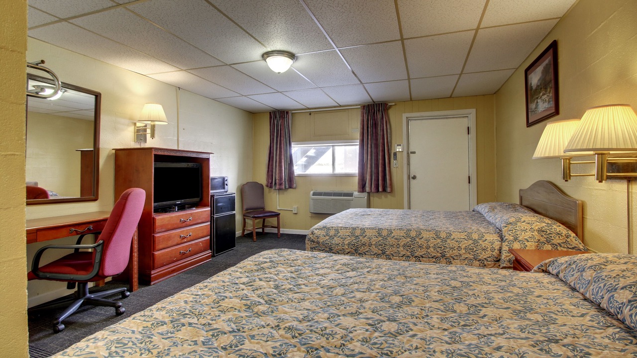 Photo of Bedroom in Macomb