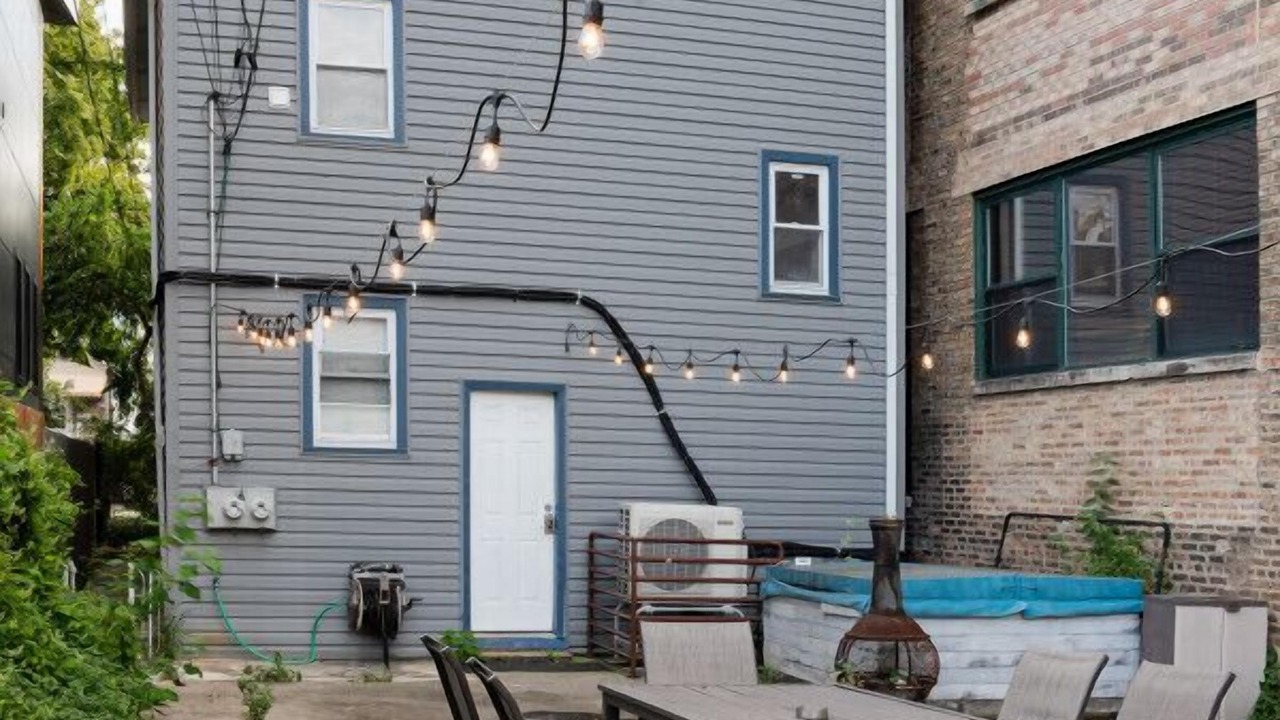 Photo of Outdoor in West Bucktown