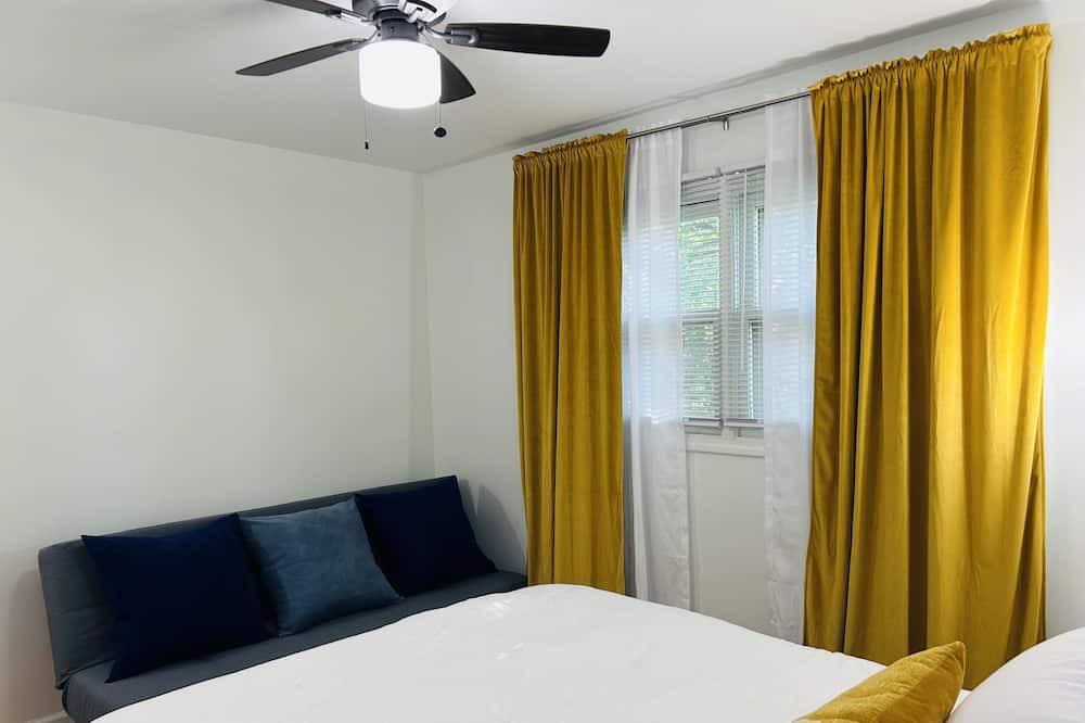 Photo of Bedroom in Willowbrook