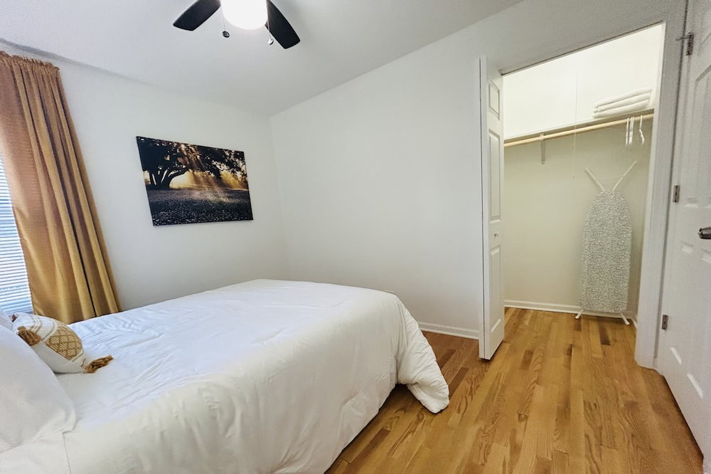 Photo of Bedroom in Willowbrook