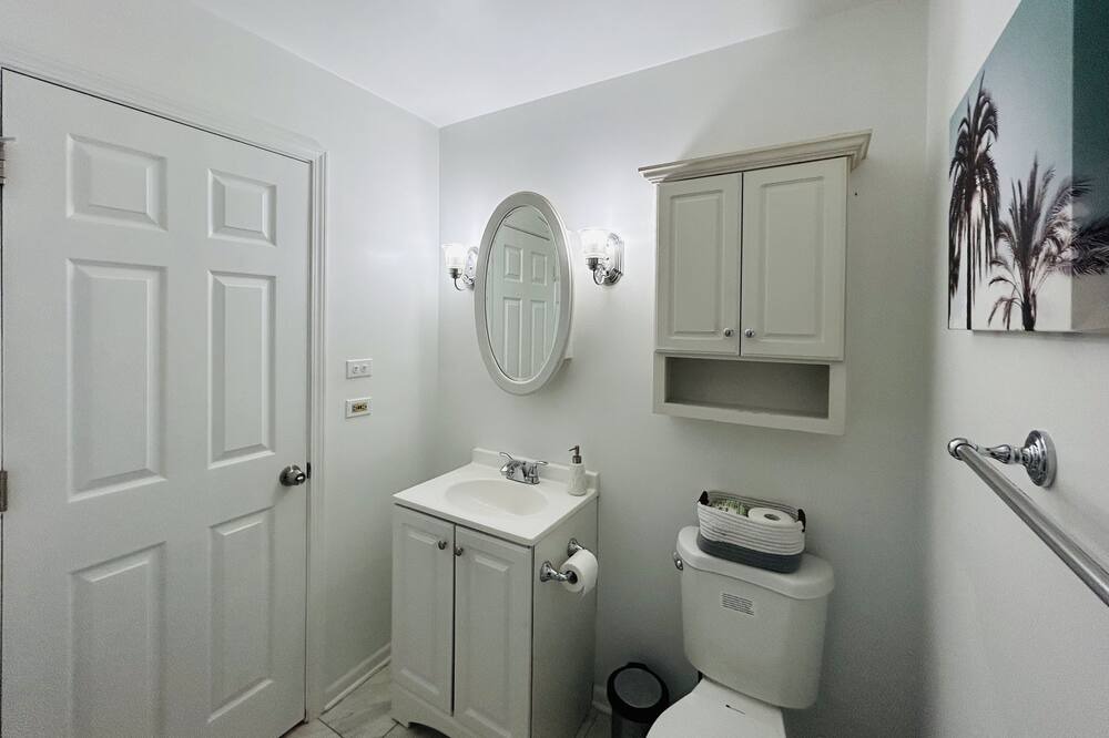 Photo of Bathroom in Willowbrook