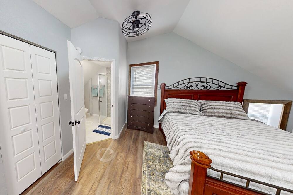Photo of Bedroom in Waterloo