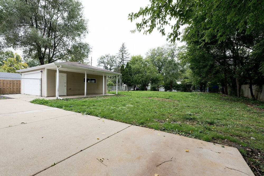 Photo of Outdoor in Wheaton