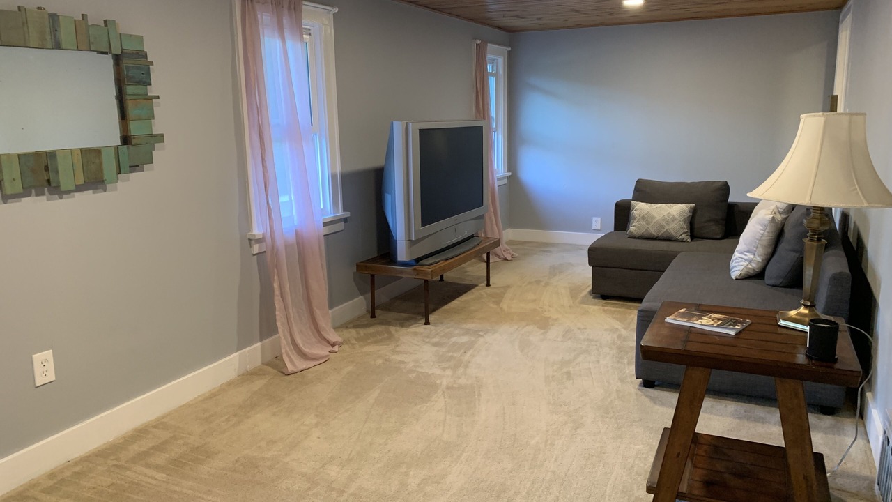 Photo of Livingroom in St. Charles