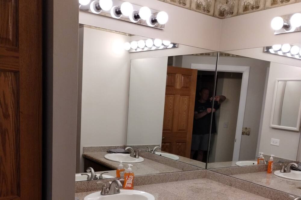 Photo of Bathroom in Wheeling