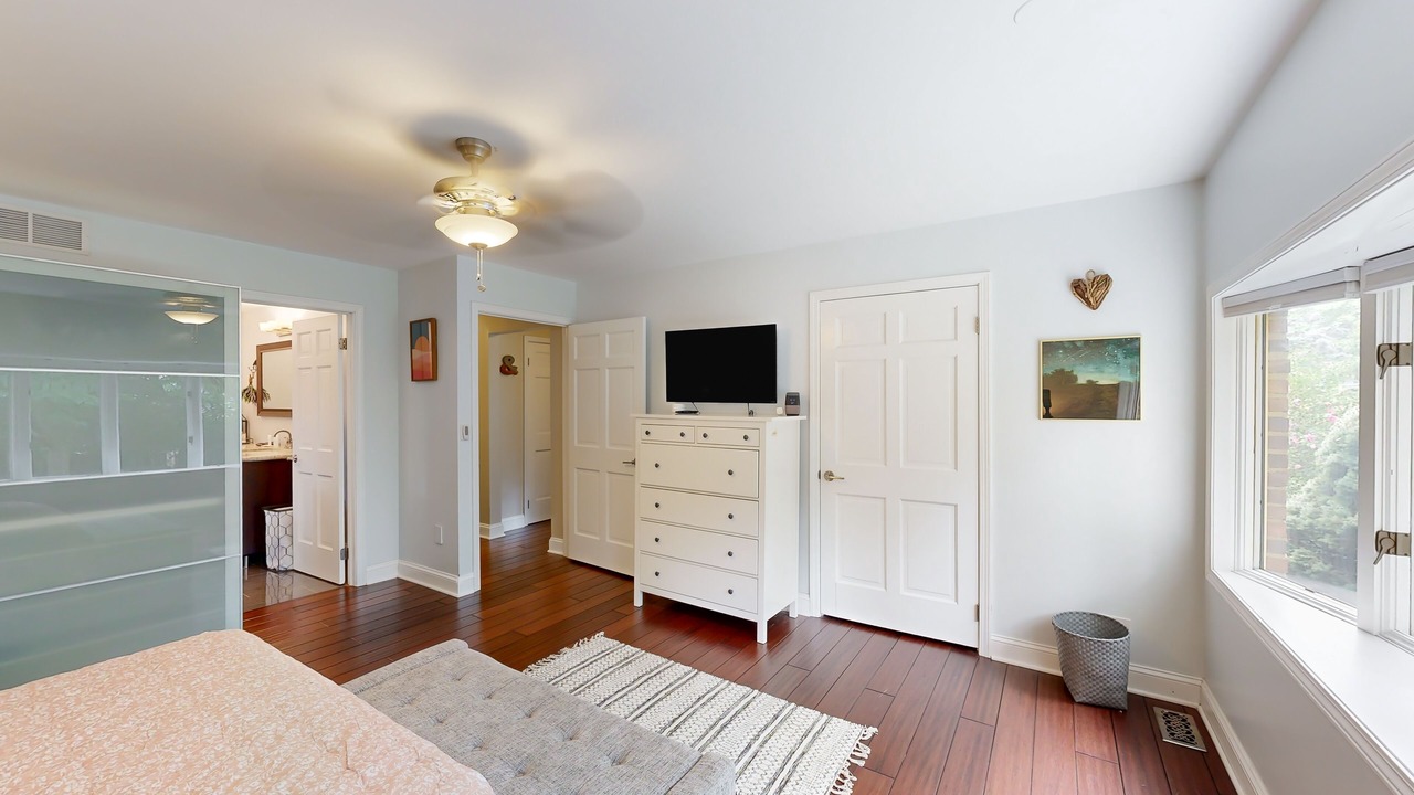 Photo of Bedroom in McHenry