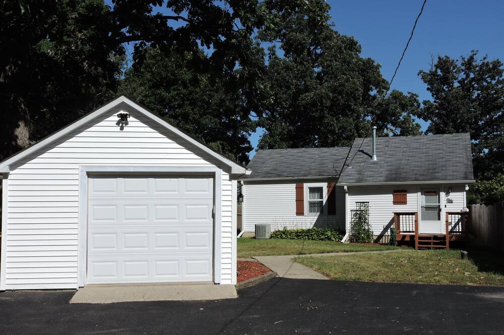 Photo of Outdoor in Village of Lakewood