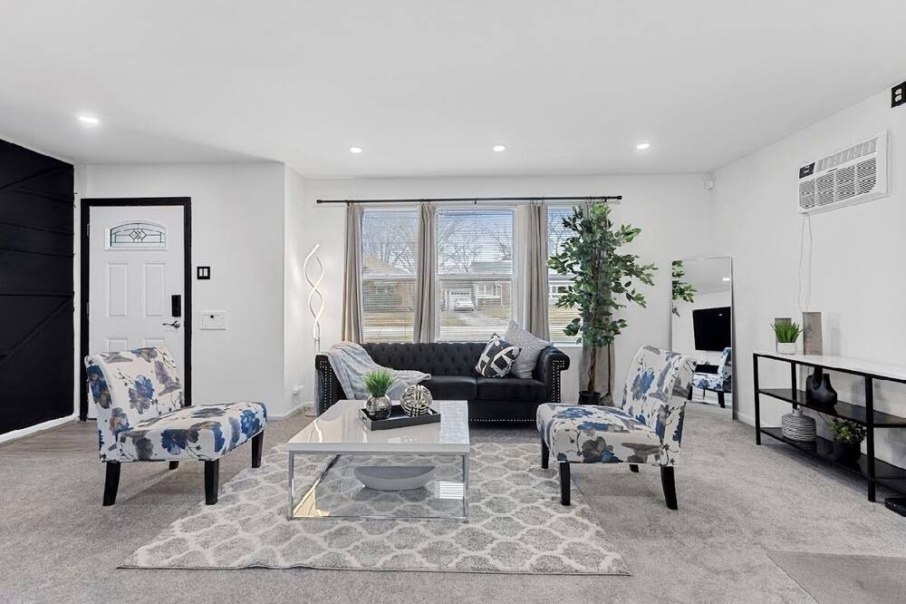Photo of Livingroom in Homewood
