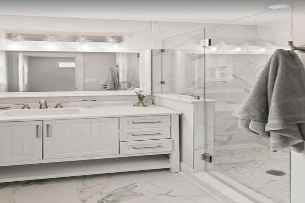 Photo of Bathroom in Libertyville