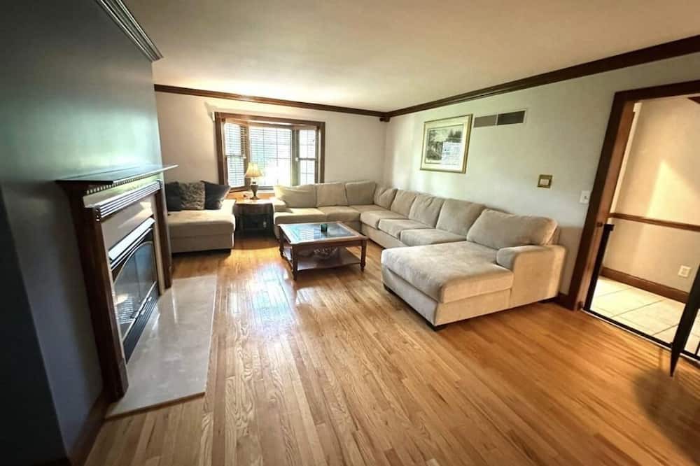Photo of Livingroom in Centralia