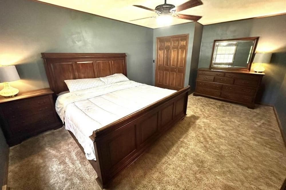 Photo of Bedroom in Centralia