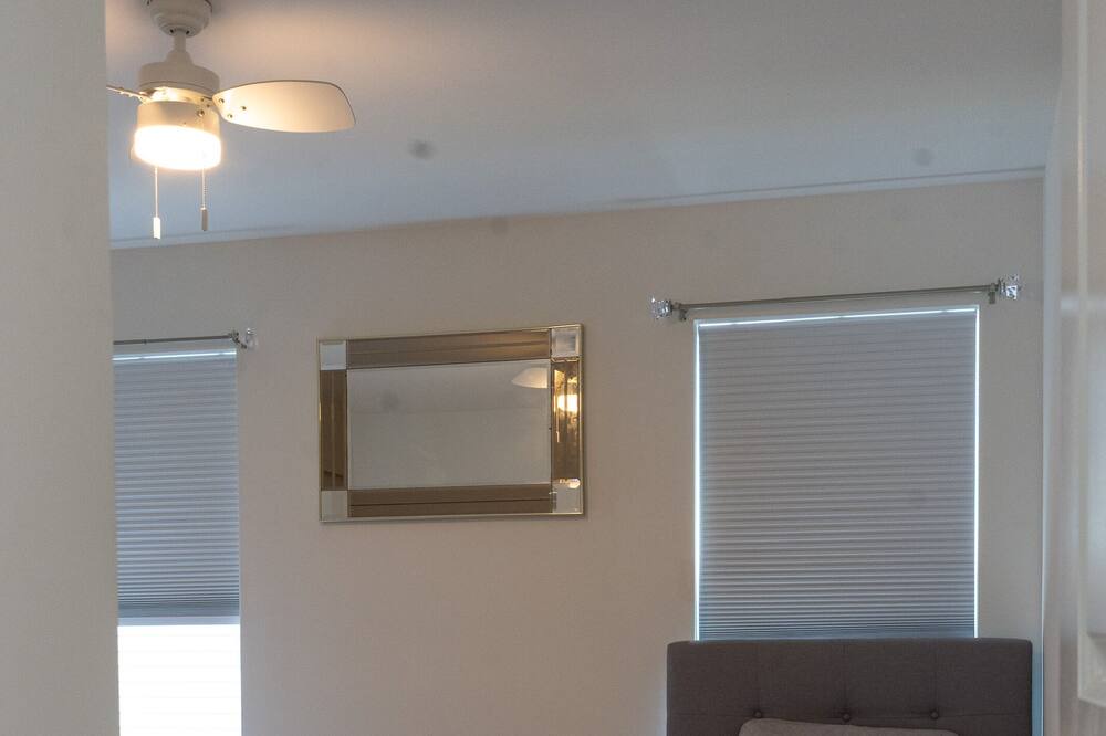 Photo of Bedroom in Lakemoor