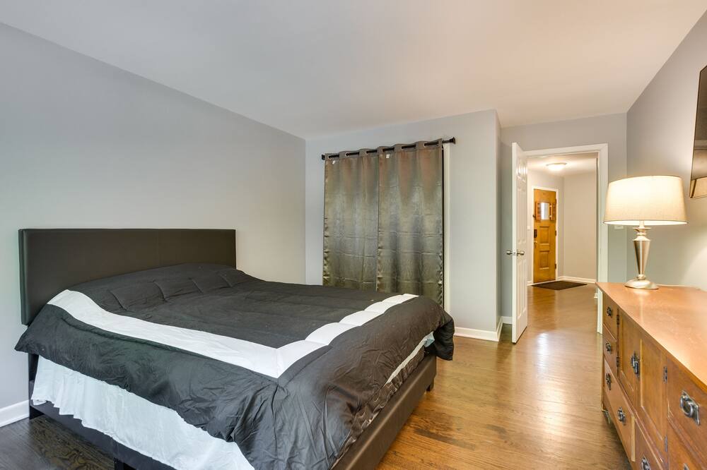 Photo of Bedroom in Norwood Park West