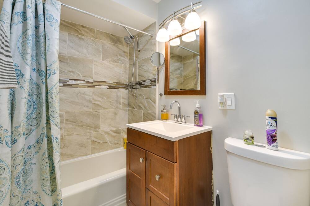 Photo of Bathroom in Norwood Park West