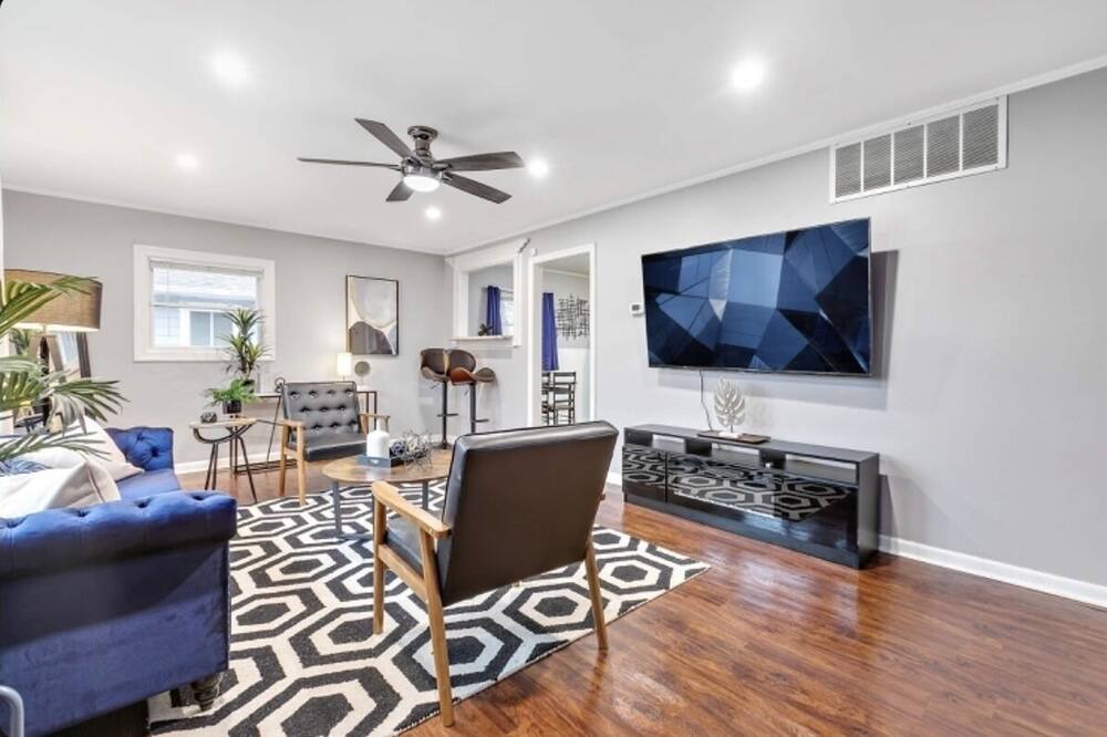 Photo of Livingroom in University Park