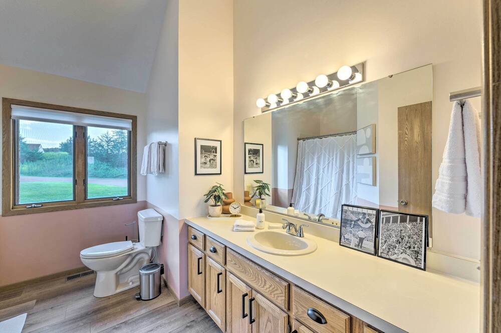 Photo of Bathroom in The Galena Territory